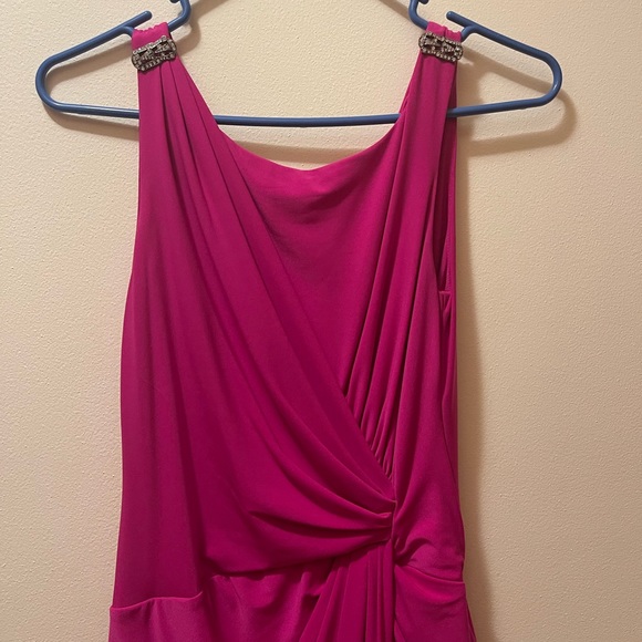 Dress - Picture 3 of 4